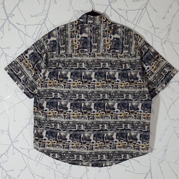 Crossings Abstract Floral Geometric Printed Button Front Short Sleeve Shirt - Picture 3 of 4